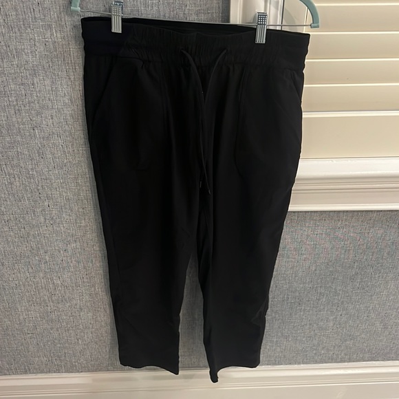 lululemon athletica dance crop - Picture 1 of 3